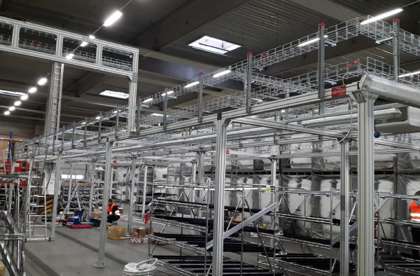 ALUMINIUM CONSTRUCTION